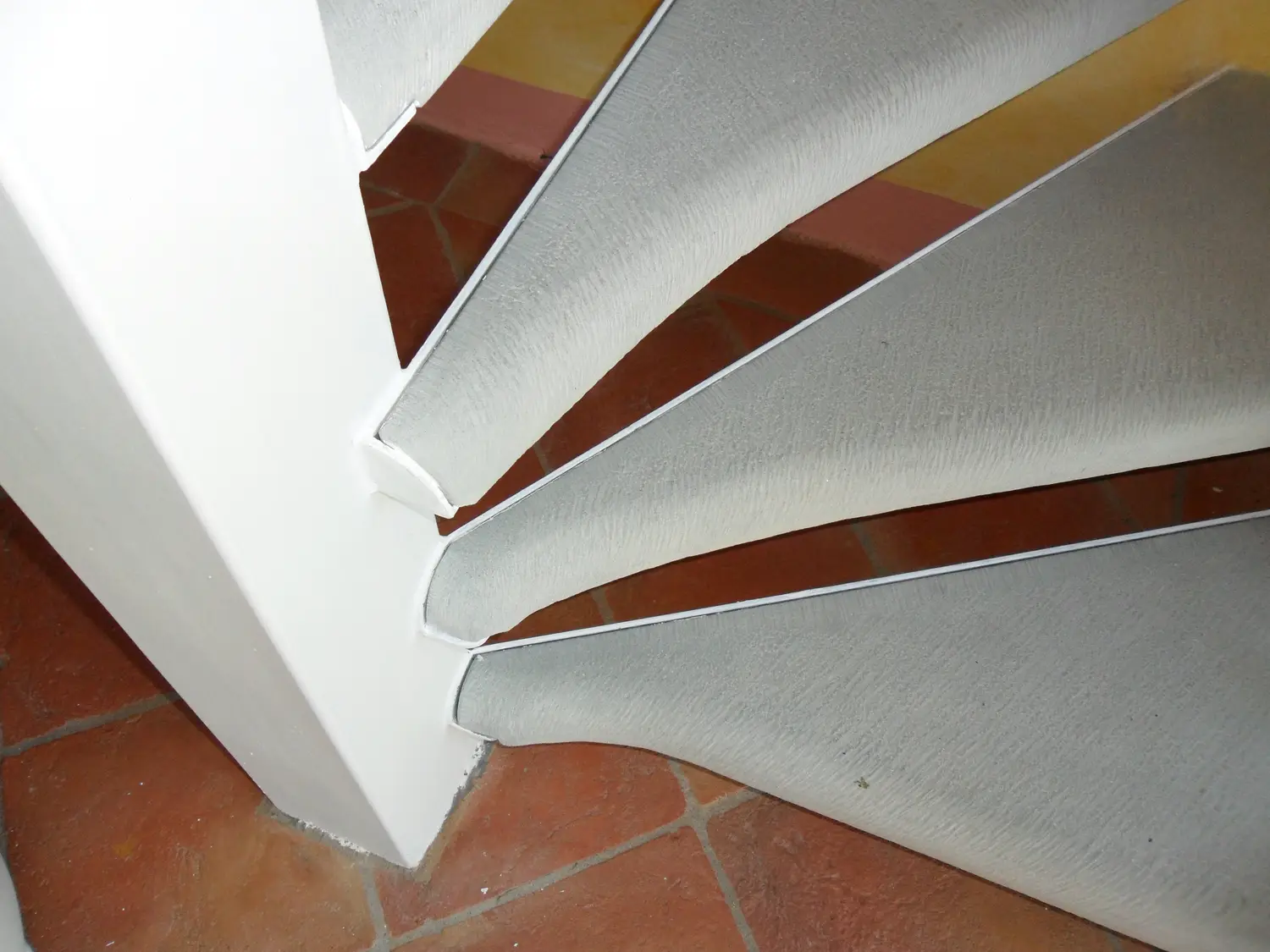 Scala o ringhiera in ferro battuto (foto 124)