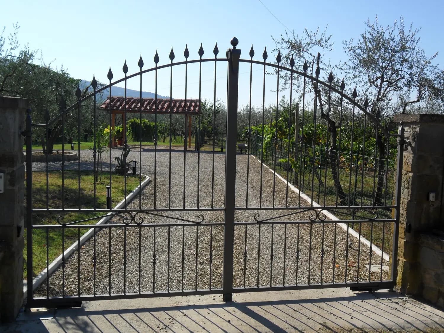Cancello in ferro realizzato da Alamanni Fabbro (foto 54)