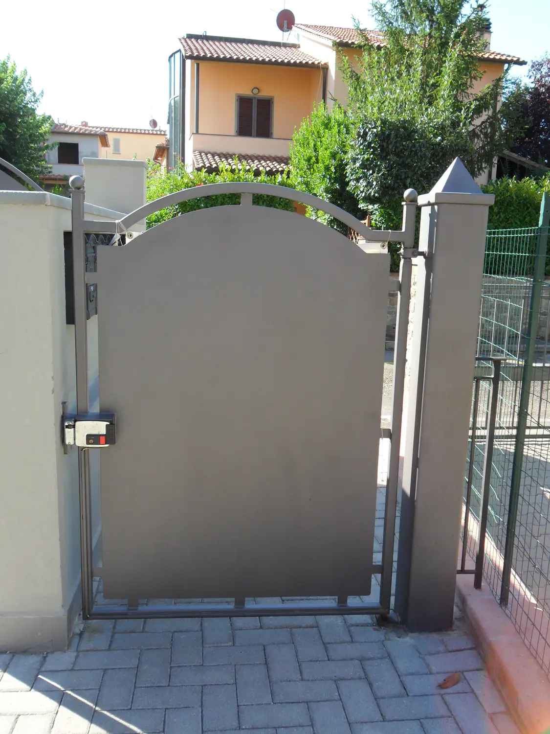 Cancello in ferro realizzato da Alamanni Fabbro (foto 67)